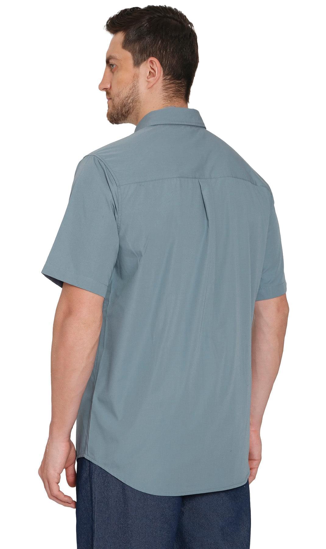 Men's Short Sleeve Easy Snap Explorer Shirt With Multi-Pockets and cool back mesh