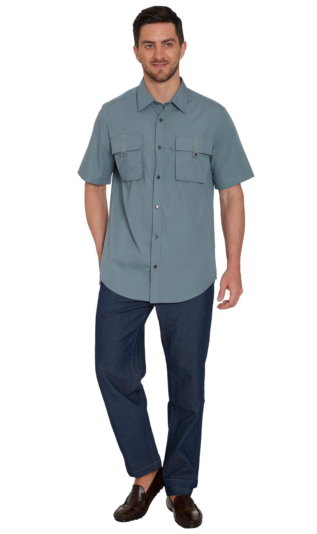 Men's Short Sleeve Easy Snap Explorer Shirt With Multi-Pockets and cool back mesh