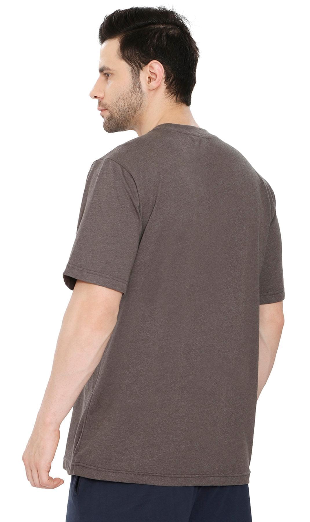 Men's Regular-Fit Short-Sleeve Crew Neck T-Shirt With Chest Pocket